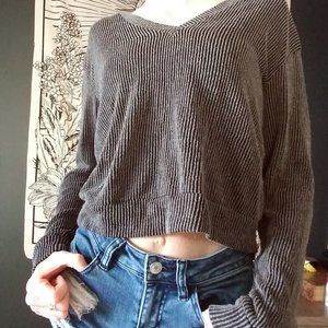 Ribbed V-neck Cropped Sweater